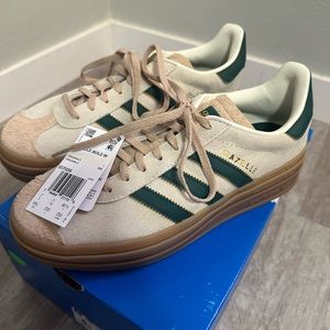 Adidas Platform Gazelle. Originally purchased from Goat. W 8.5
